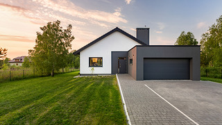 Haus und Garage
