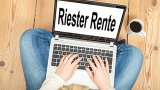 Laptop auf Schoß